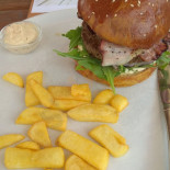 Radonická Beseda Comida