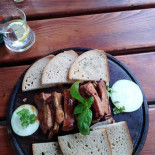 Saloon U Supa Comida