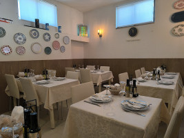 Meia Gaiola Restaurante Lda,A food