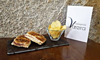 Taberna A Vareira food