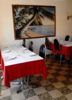 Cafetaria Conde Ferreira food