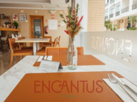 Encantus Pizzeria food