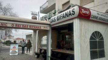 O Rei Das Bifanas outside