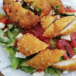 Krmelec Comida