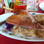 Hospudka Hrachovec food