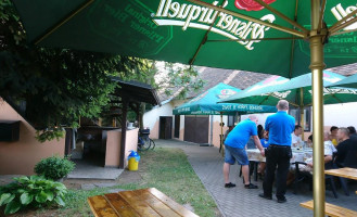 Hostinec U Burivalu Exterior