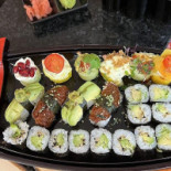 Sushi Akira Comida