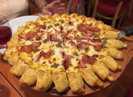 Pizza Hut Alegro Alfragide food