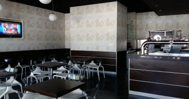 Riverview Restauration inside