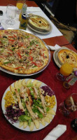 Divina Pizza food