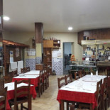 Gata À l'intérieur