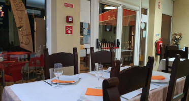 Sabores Da Vila inside