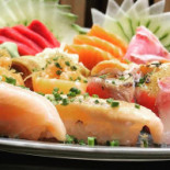 Bon-sai Lounge Sushi, Friends Music food
