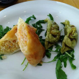 Bon-sai Lounge Sushi, Friends Music food