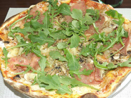 Vilaroma Pizzaria food