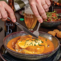 Letraria Brewery food