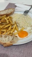 Xakra Beach food