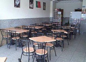 Café Bombom inside