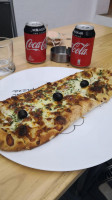 Pizza La Sicilienne food