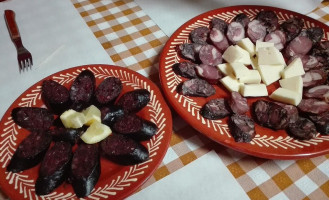 Adega Monte Crasto food