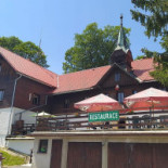 Chata Forward Exterior
