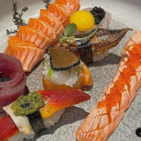 Unique Sushi Lab Comida