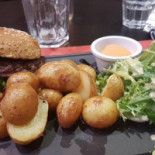 Kanuck Comida
