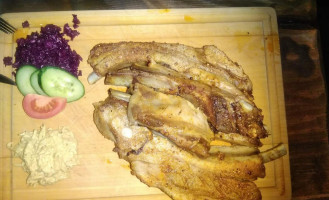 Památník, Pivovar, Hradní Restaurace A Muzeum Vítek Z Prčice Comida