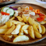 Památník, Pivovar, Hradní Restaurace A Muzeum Vítek Z Prčice Comida