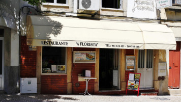 A Floresta outside