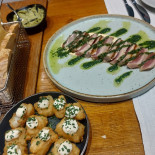 Salmora Live Kitchen Comida