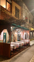 Pizzeria Delizie outside