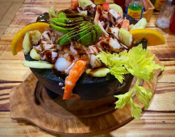 Dux Taberna Urbana, Lda food