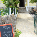 Roots Cafe Extérieur