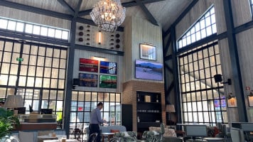 Dano's Sports Bar Restaurant outside