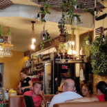 Avila Snack Dentro