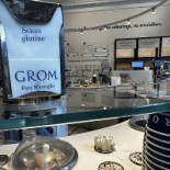 Grom À l'intérieur