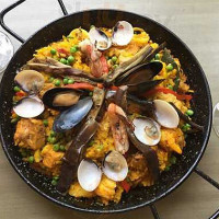 Letraria Brewery food