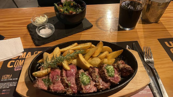 Letraria Brewery food