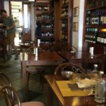 Leandro Miojo Barman À l'intérieur