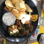 Cabra Preta Comida