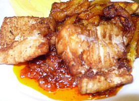 Gigi Sumos food