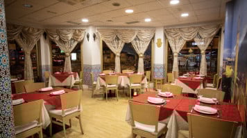 Cafe Pastelaria Aleu inside