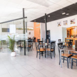 Le Kiosque à Pizzas Guarda À l'intérieur
