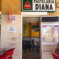 Pastelaria Diana outside