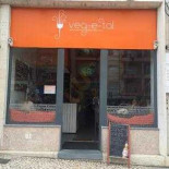 Veg-e-tal Exterior