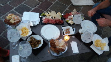 Sandoxa E Companhia food