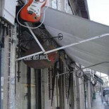 CafÉ Del Rock Exterior