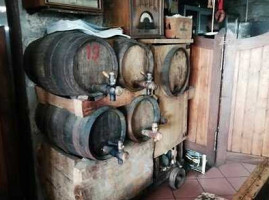 Taberna Do Simoes outside