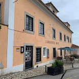 Lawrence's Extérieur